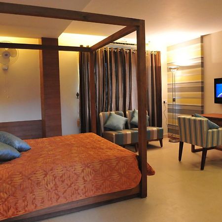 Haritagiri Hotel Kalpatta Ngoại thất bức ảnh