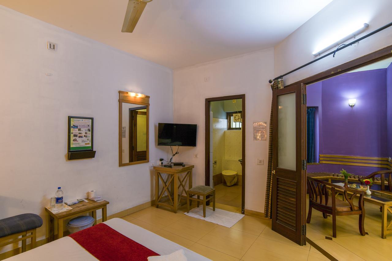 Haritagiri Hotel Kalpatta Ngoại thất bức ảnh