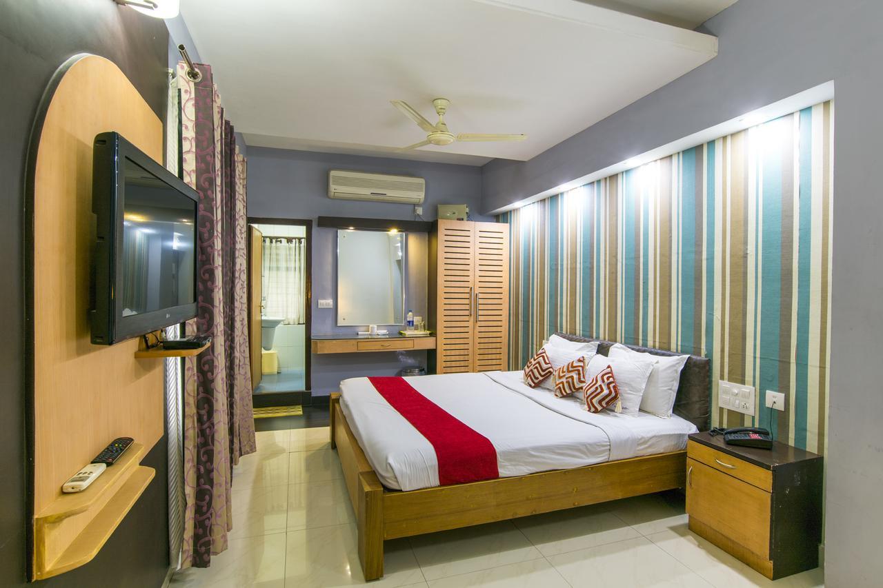 Haritagiri Hotel Kalpatta Ngoại thất bức ảnh