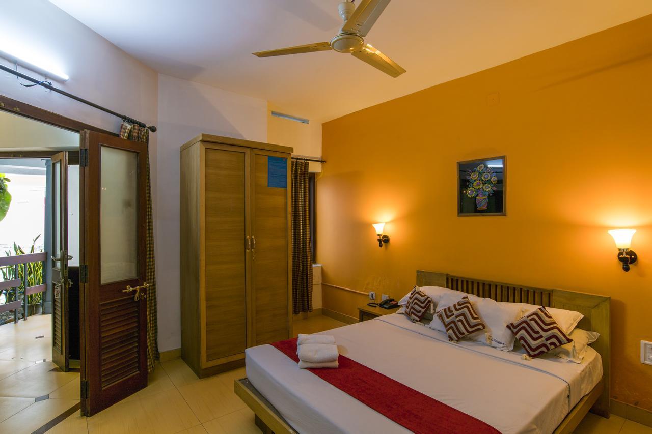 Haritagiri Hotel Kalpatta Ngoại thất bức ảnh