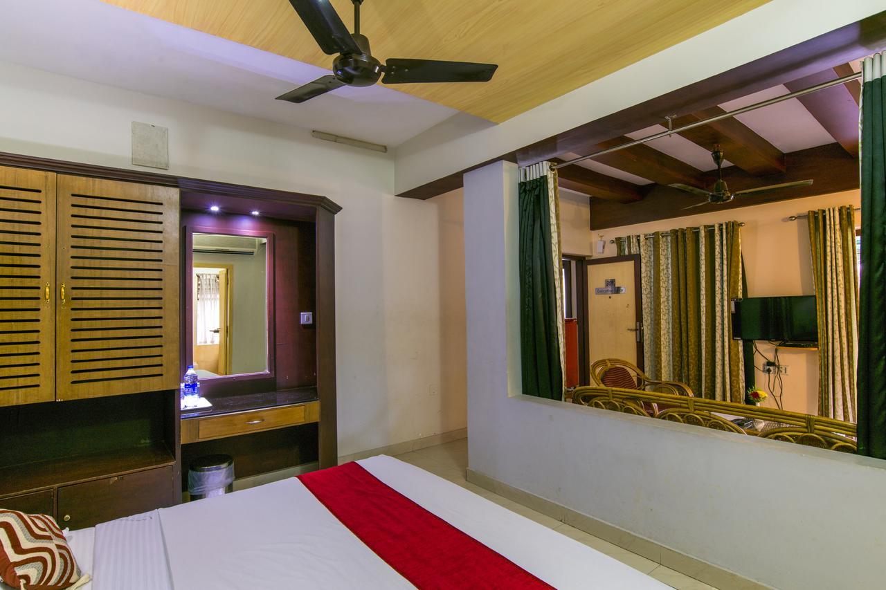 Haritagiri Hotel Kalpatta Ngoại thất bức ảnh