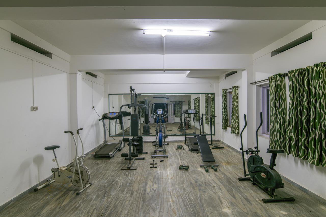 Haritagiri Hotel Kalpatta Ngoại thất bức ảnh