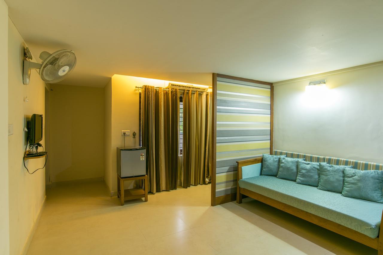 Haritagiri Hotel Kalpatta Ngoại thất bức ảnh