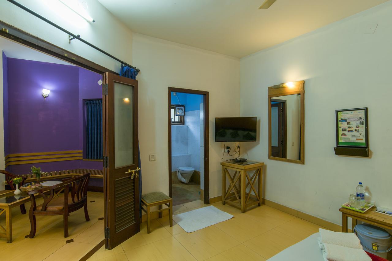 Haritagiri Hotel Kalpatta Ngoại thất bức ảnh