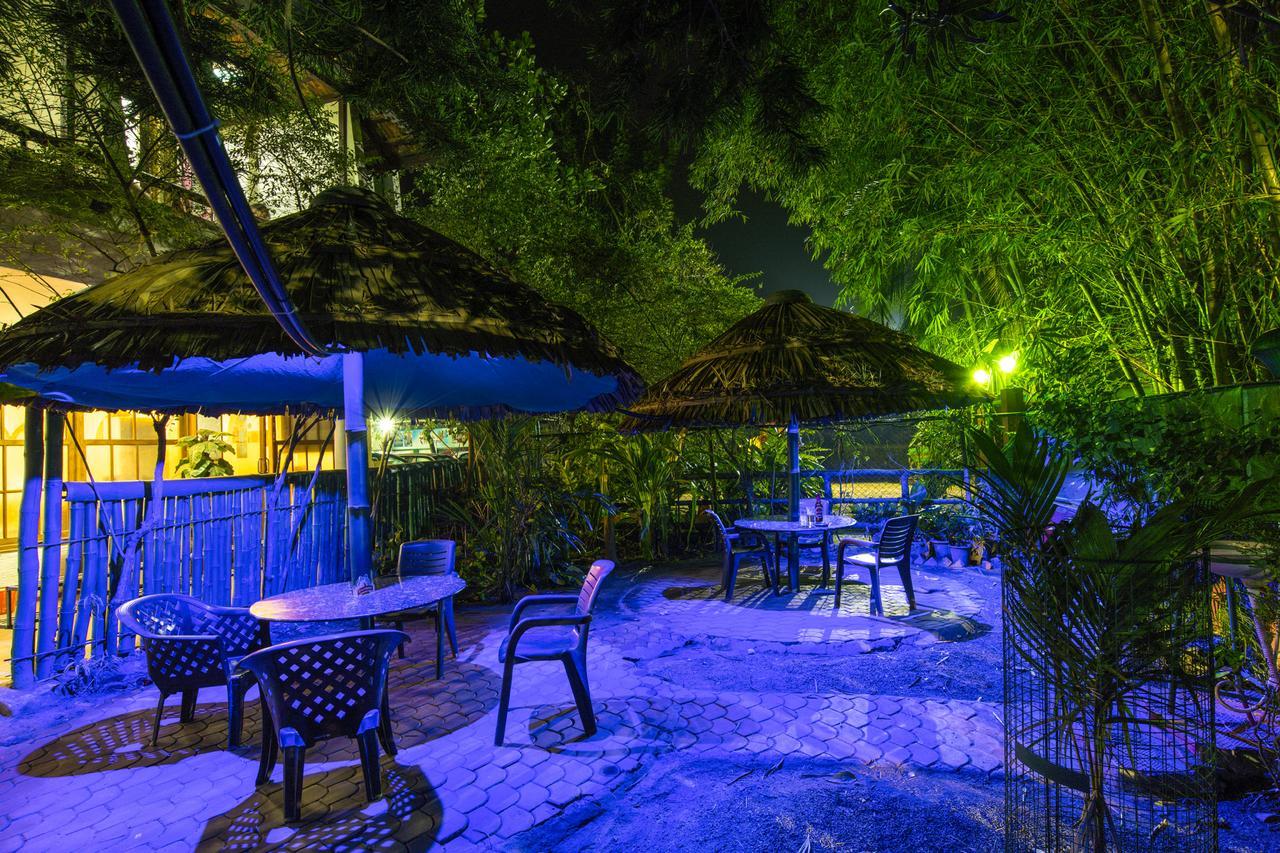 Haritagiri Hotel Kalpatta Ngoại thất bức ảnh