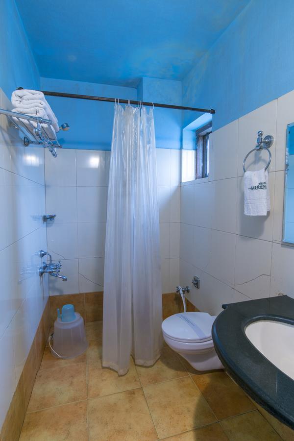 Haritagiri Hotel Kalpatta Ngoại thất bức ảnh